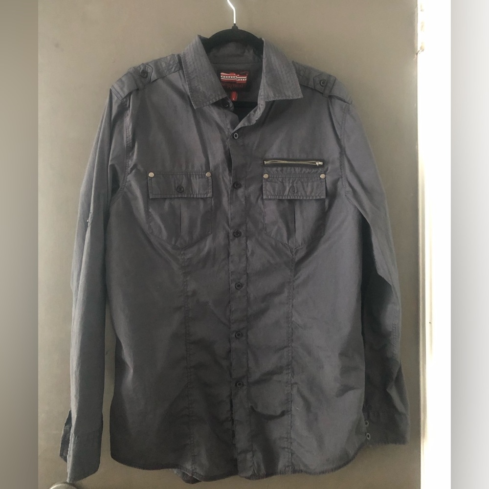 Men’s No Retreat long sleeve Y2K shirt size L